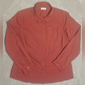 Columbia Lightweight Long Sleeve Button Up Hiking Shirt XL  Maroon Zipper Pocket
